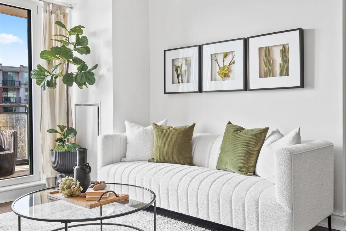 11 William Carson Crescent, ON M2P 2G1