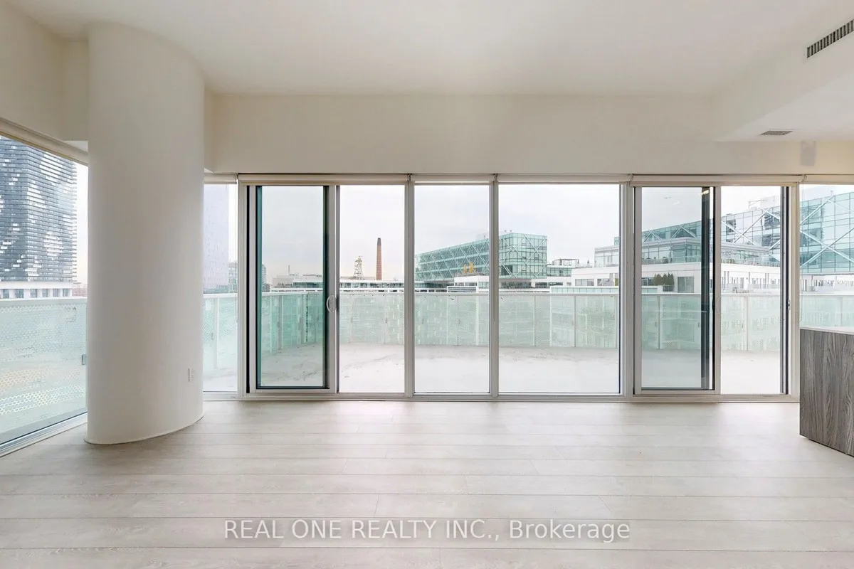 15 Queens Quay, ON M5E 0C5