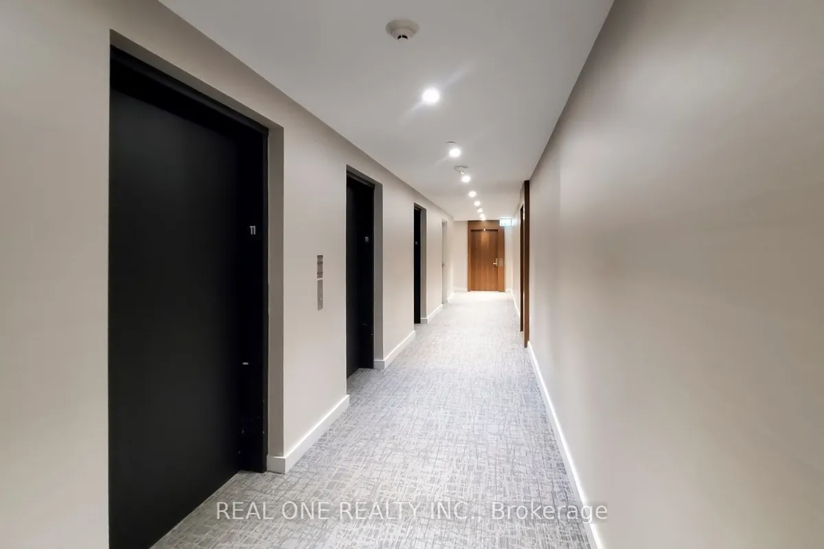 15 Queens Quay, ON M5E 0C5