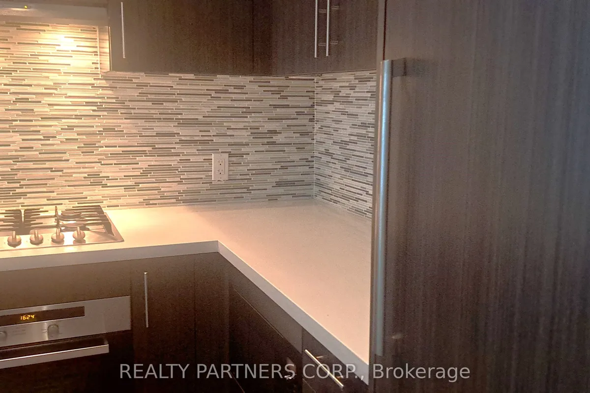 39 Queens Quay, ON M5E 0A5