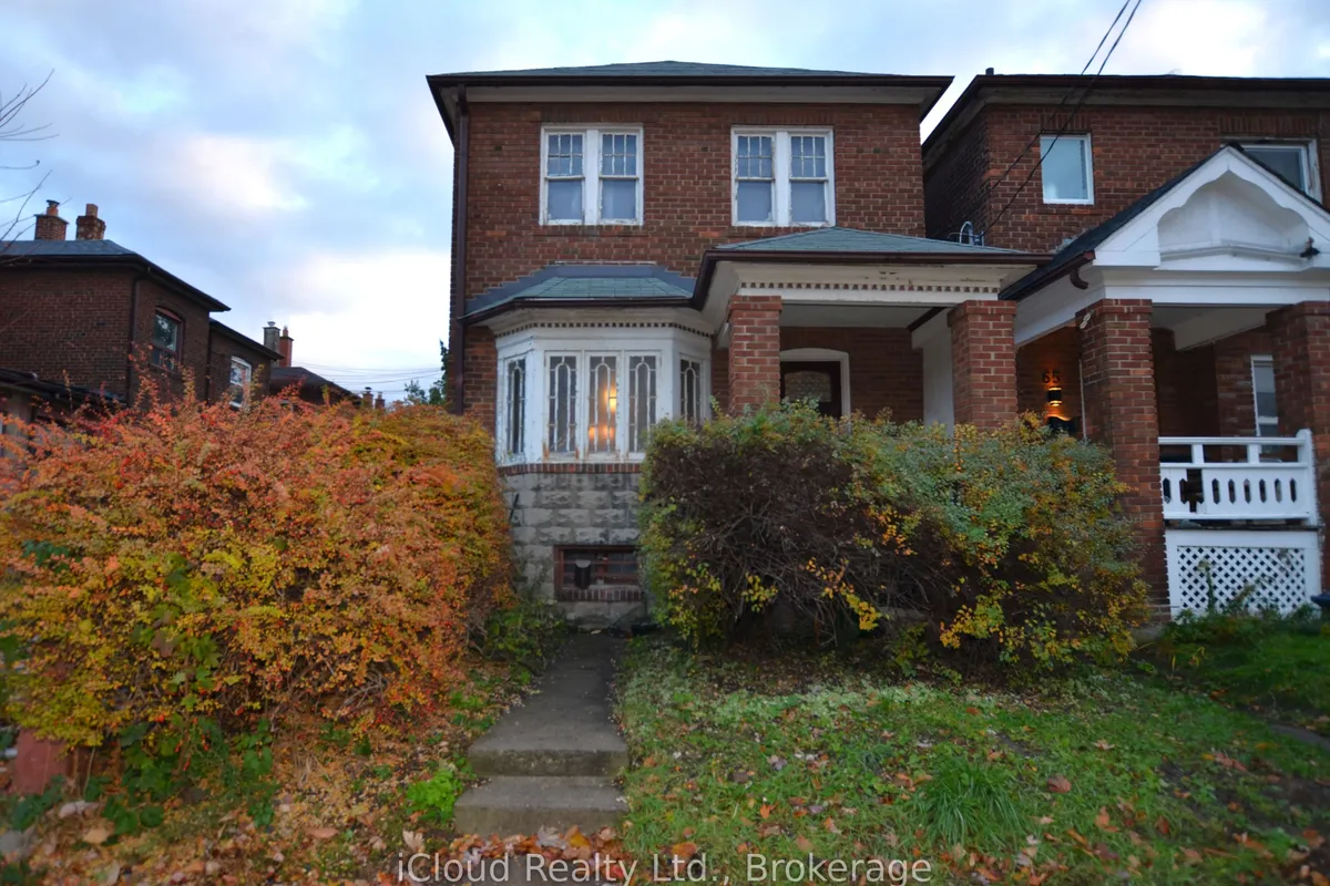 63 Ulster Street, ON M5S 1E6