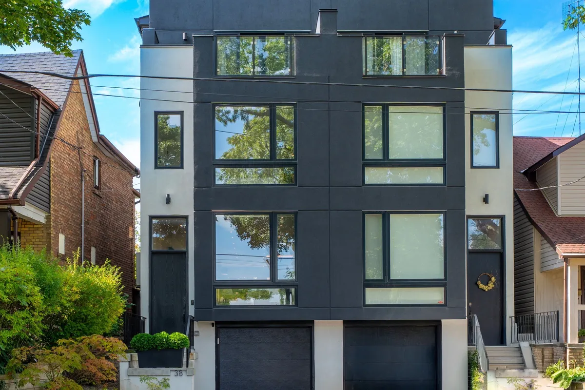 38 Alameda Avenue, ON M6C 3W2