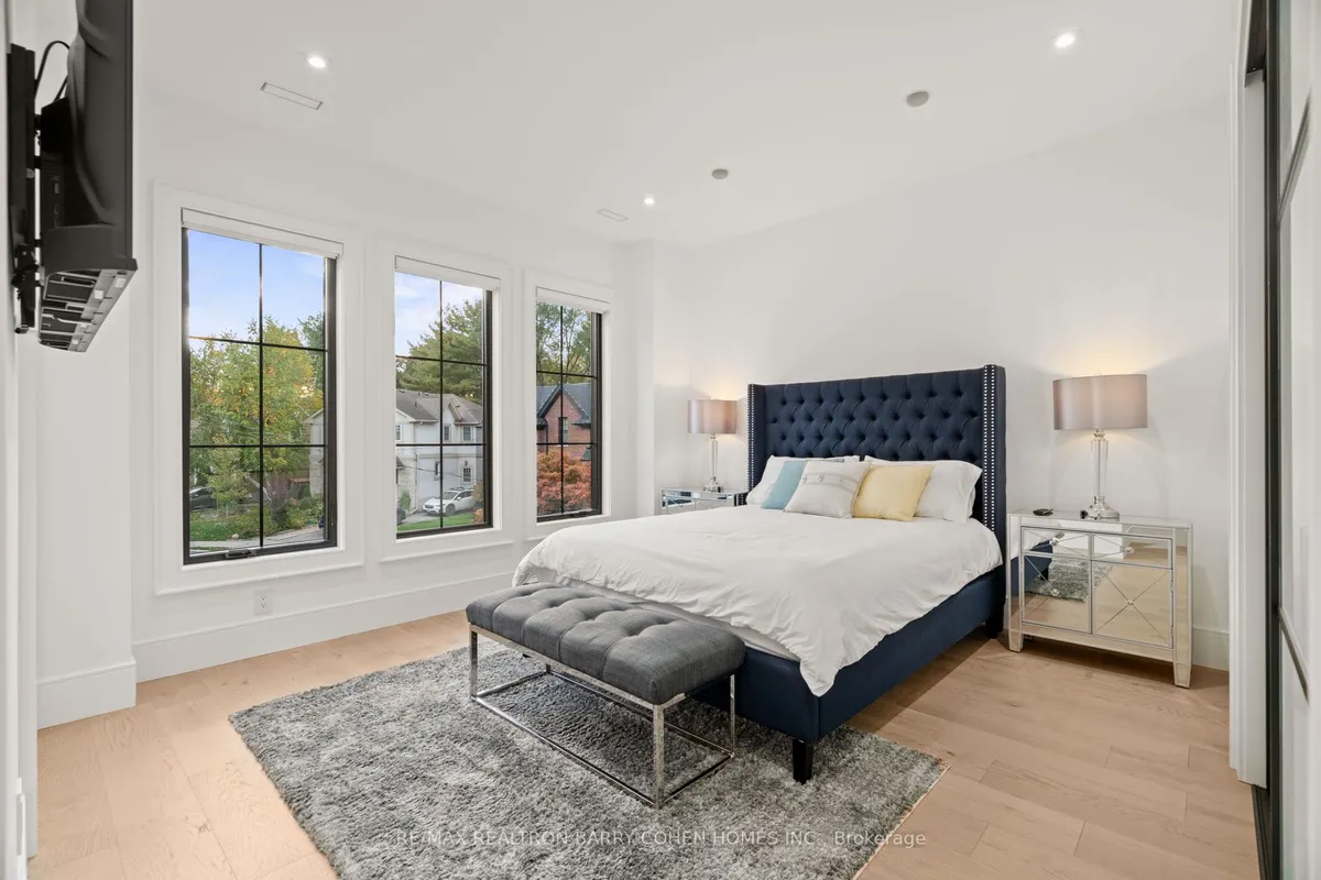 165 Leacrest Road, ON M4G 1E7