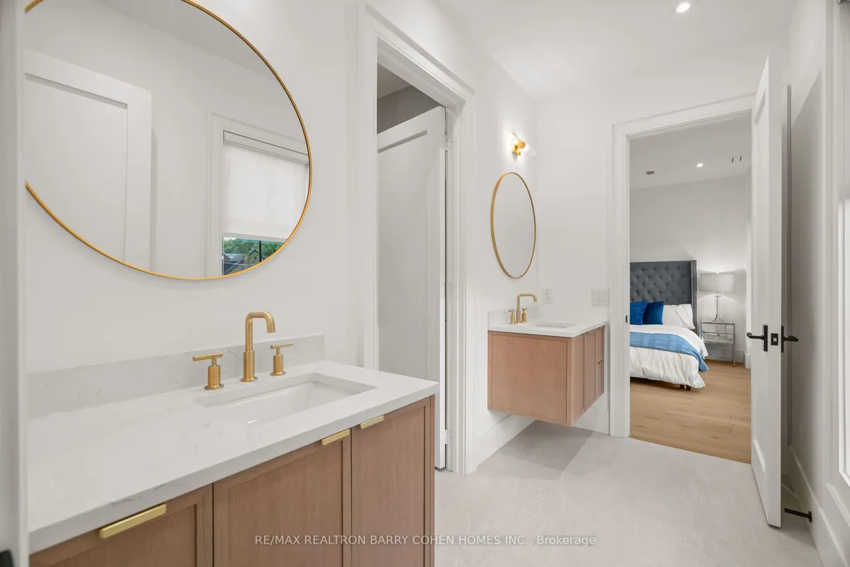 165 Leacrest Road, ON M4G 1E7