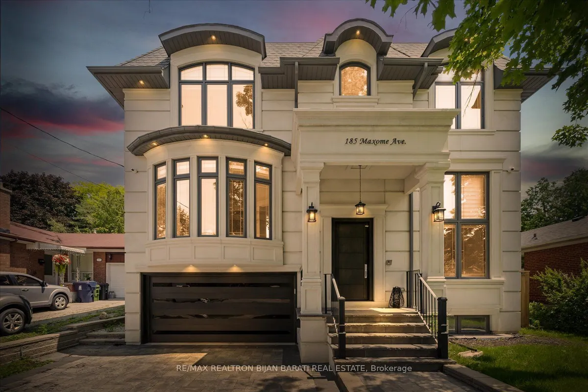 185 Maxome Avenue, ON M2M 3L1