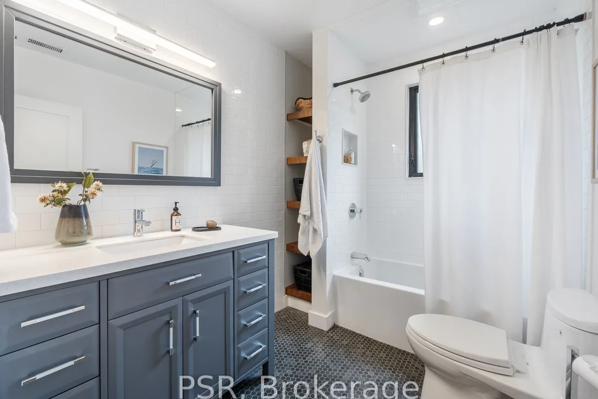 48 Warwick Avenue, ON M6C 1T8