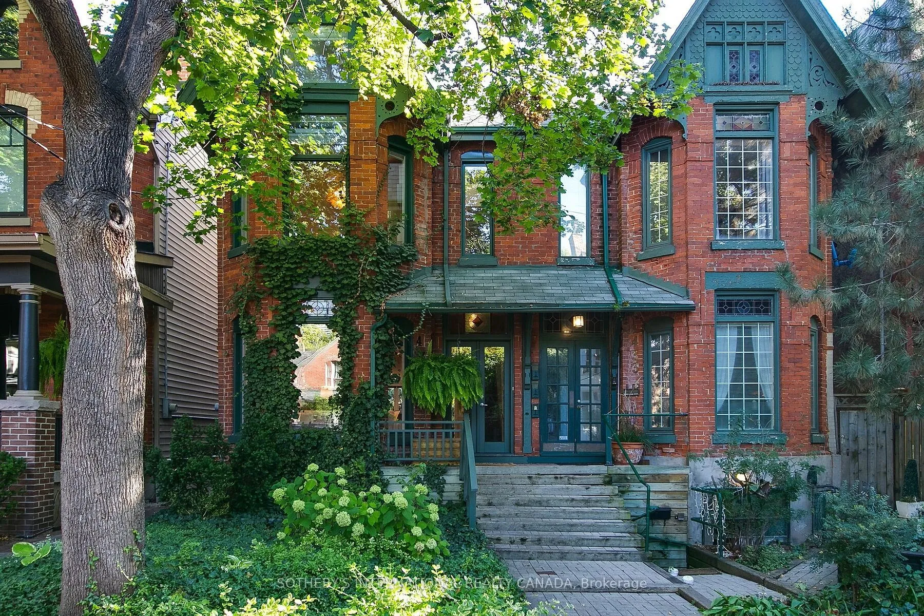 435 Ontario Street, ON M5A 2V9