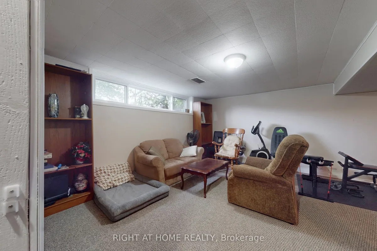 125 Fortrose Crescent, ON M3A 2H2