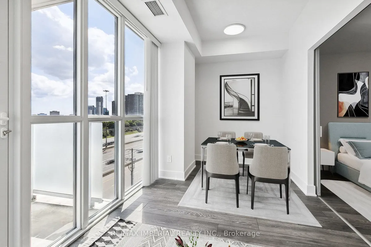 188 Fairview Mall Drive, ON M2J 0H7