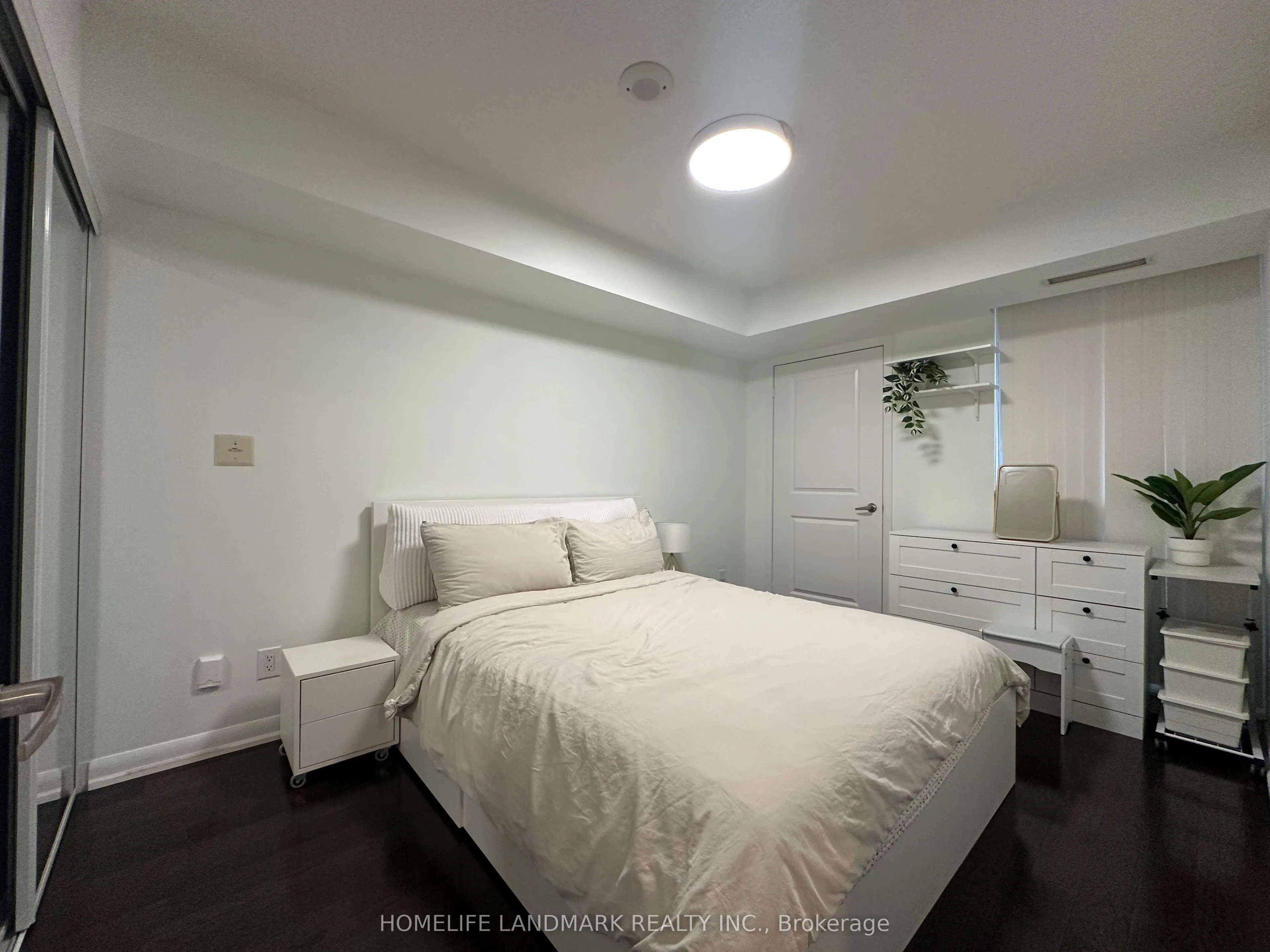 5793 Yonge Street 2207, Toronto C14, ON M2M 0A9