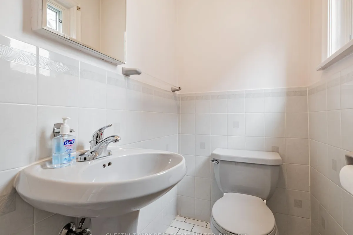 67 Viewmount Avenue, ON M6B 1T5