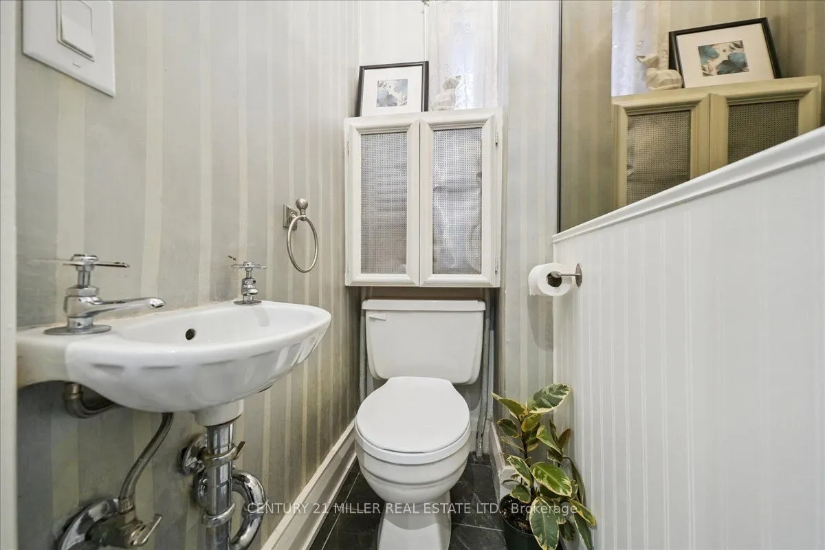 94 Castlewood Road, ON M5N 2L4