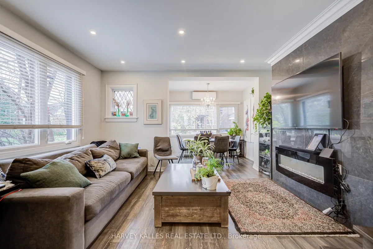 1 Belle Ayre Boulevard, ON M4S 2P6