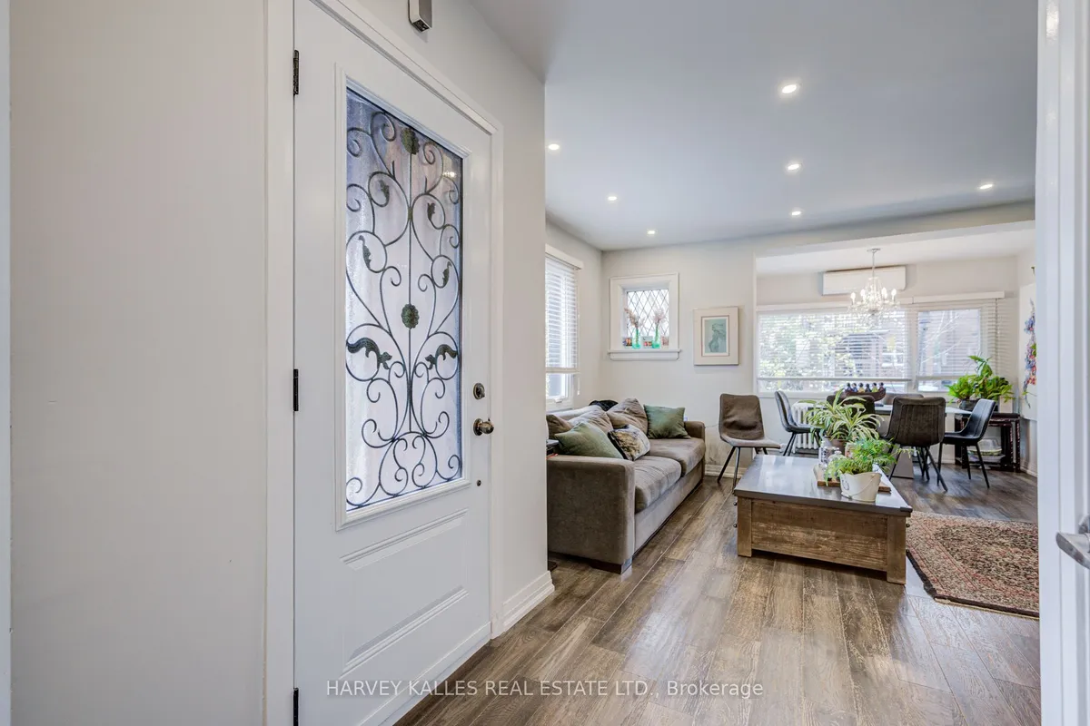 1 Belle Ayre Boulevard, ON M4S 2P6