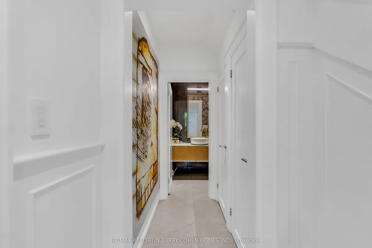 18 Astley Avenue, ON M4W 3B4