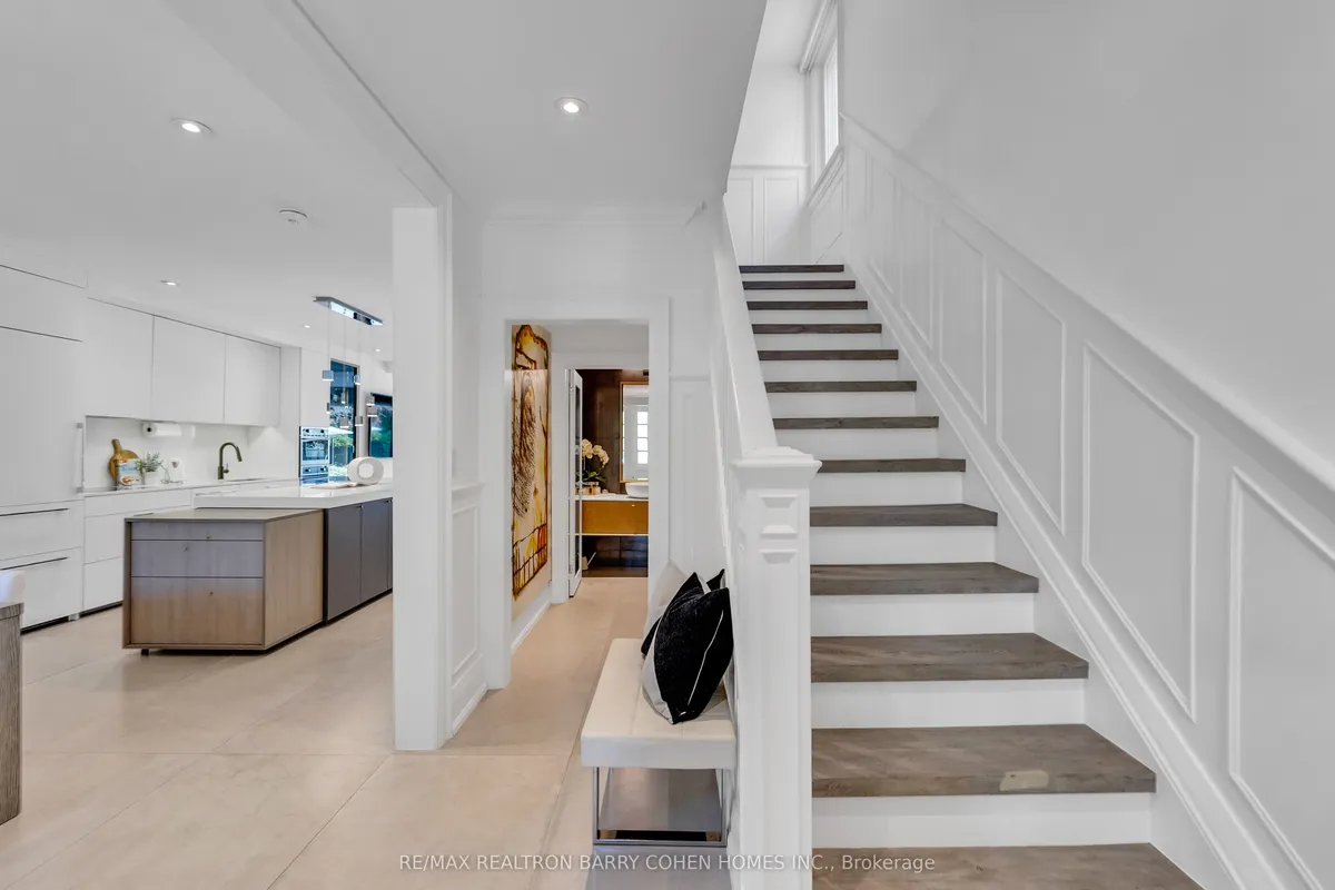 18 Astley Avenue, ON M4W 3B4