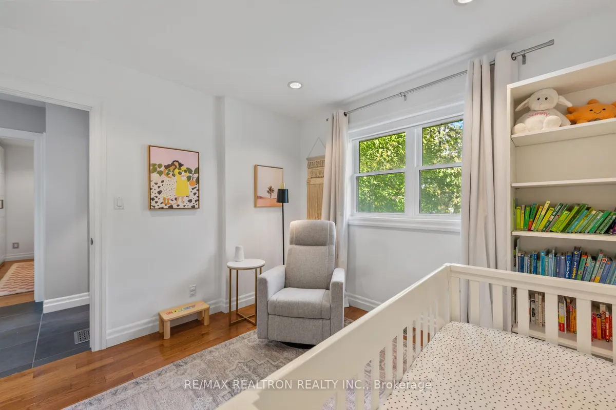 4 Model Avenue, ON M3H 1W1