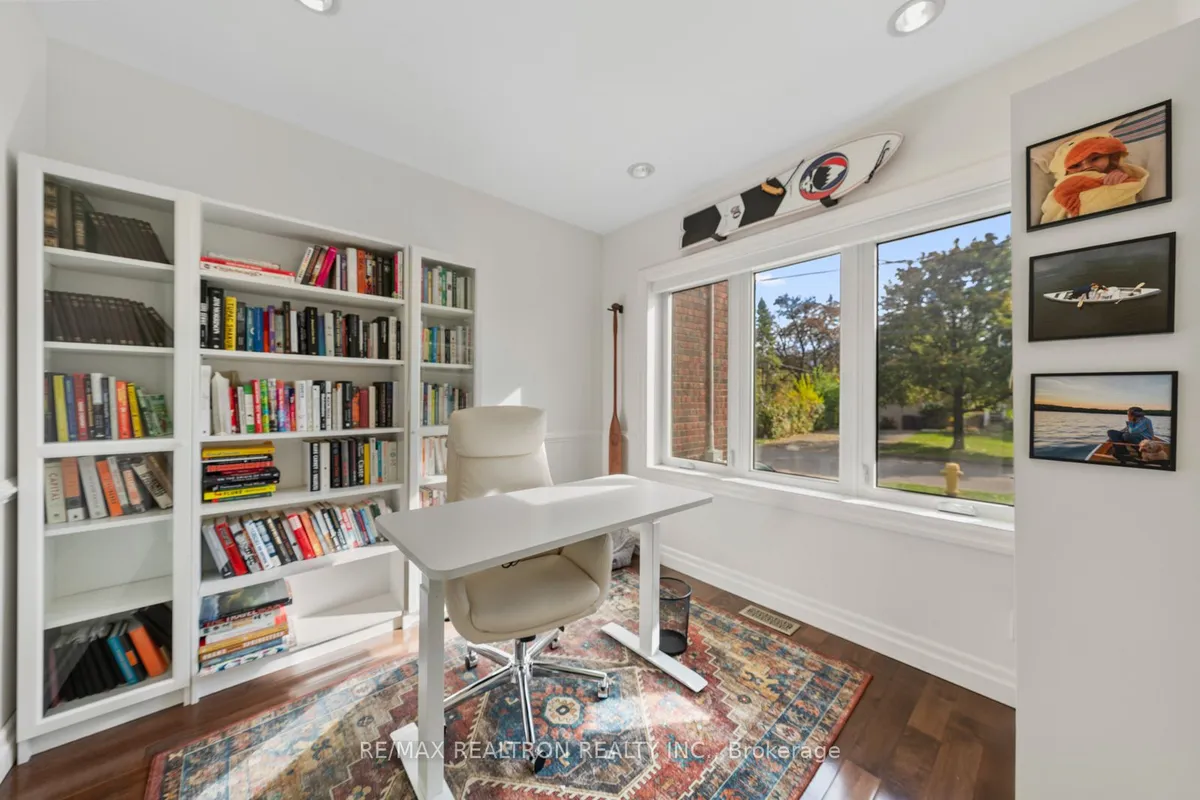 4 Model Avenue, ON M3H 1W1