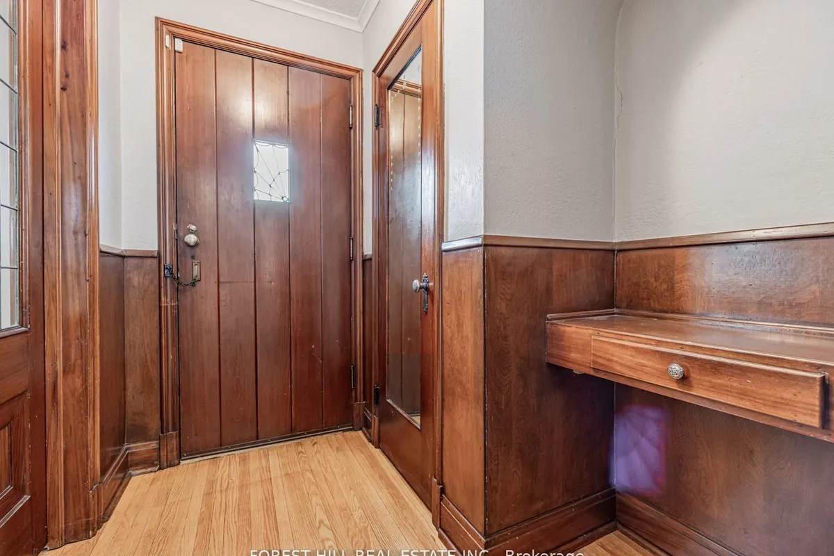 2 Esgore Drive, ON M5M 3R1