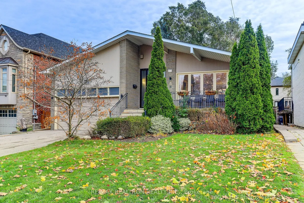 81 Sultana Avenue, ON M6A 1T4