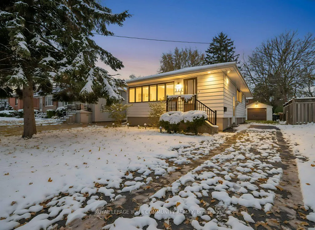 Detached 4 bedroom 1 bathroom at 184 Hendon Avenue in Toronto - MLS# C12562538