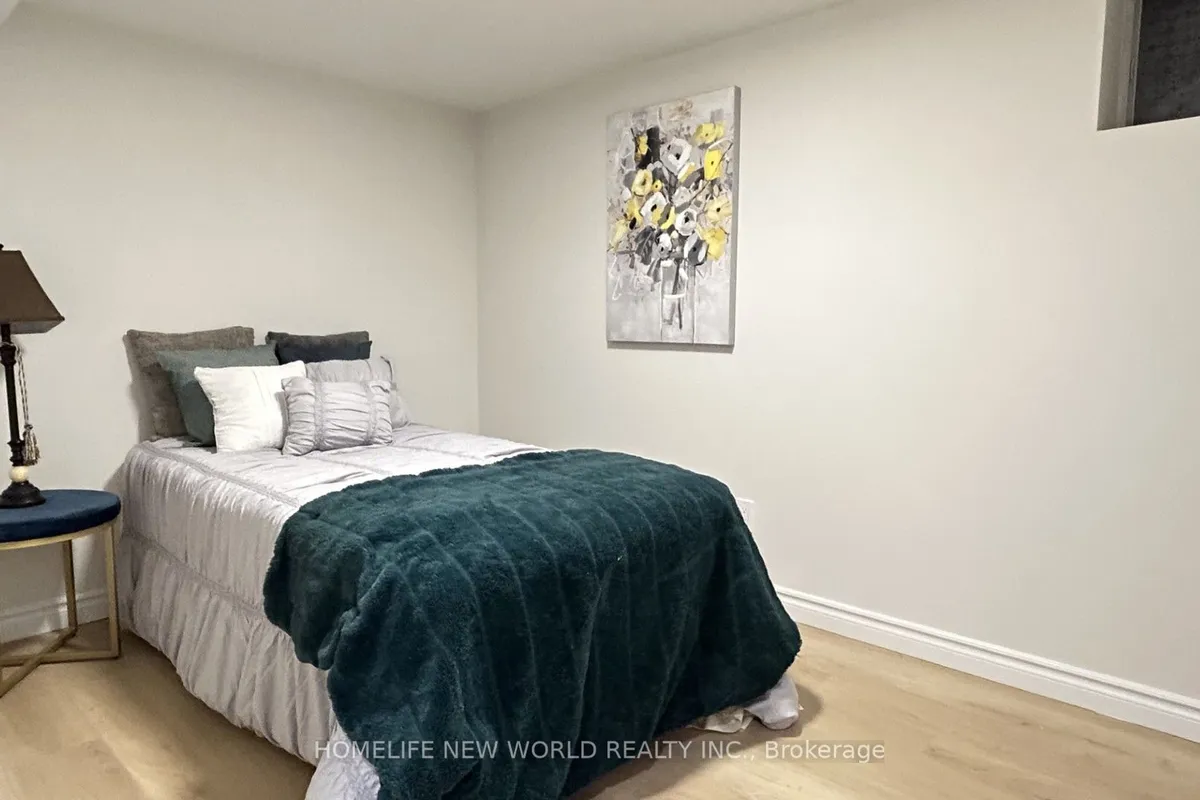 509 Dupont Street, ON M6G 1Y6