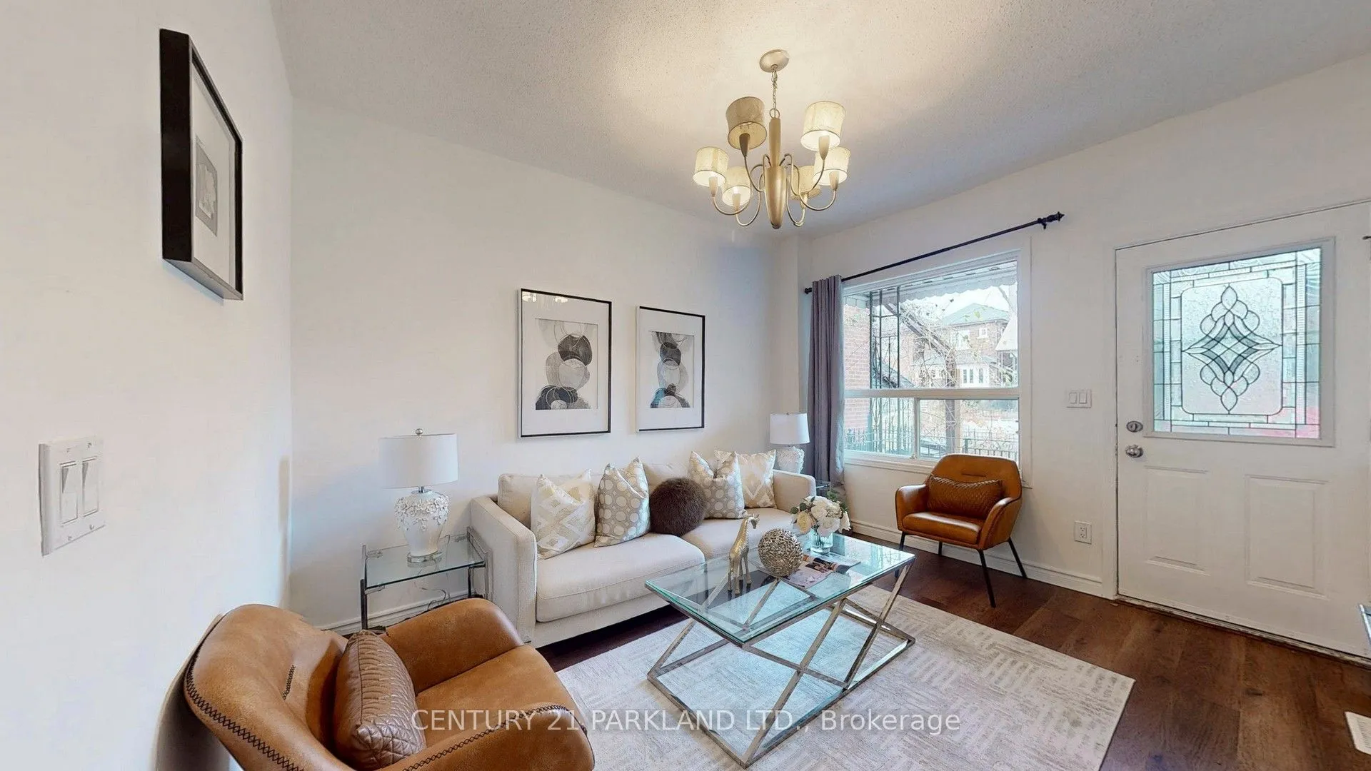 737 Manning Avenue, ON M6G 2W5