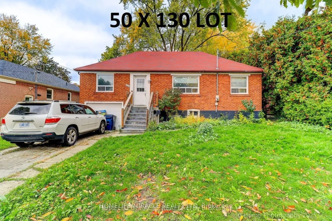 Detached 3 bedroom 2 bathroom at 106 Johnston Avenue in Toronto - MLS# C12573028