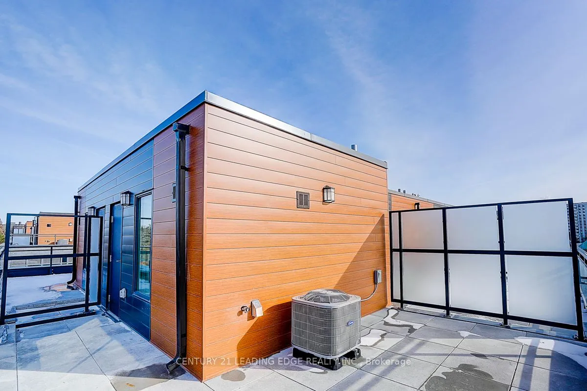 Condo Townhouse 3 bedroom 3 bathroom at 69 Curlew Drive in Toronto - MLS# C12595056