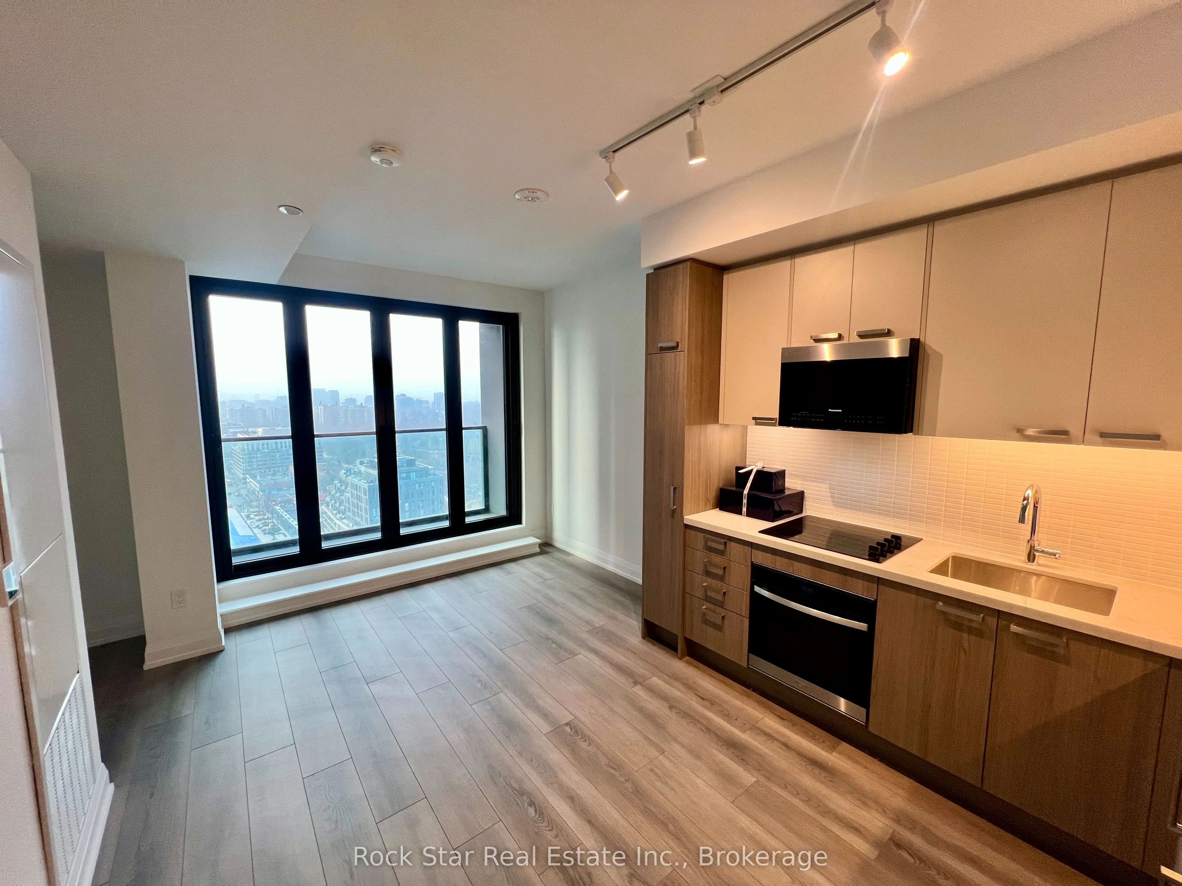 Condo Apartment interior view at 20 Soudan Avenue Toronto
