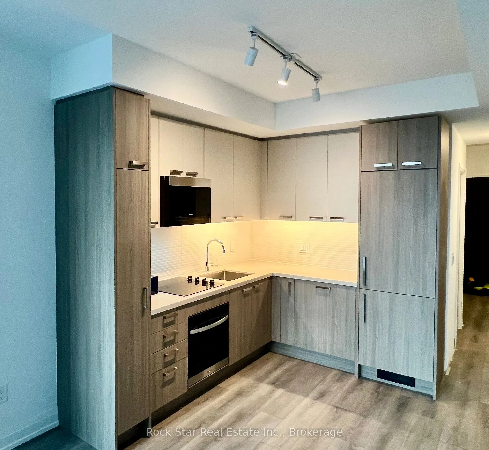 Condo Apartment 2 bedroom 1 bathroom at 20 Soudan Avenue in Toronto - MLS# C12601776