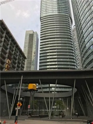 Condo Apartment 3 bedroom 2 bathroom at 14 York Street in Toronto - MLS# C12605026