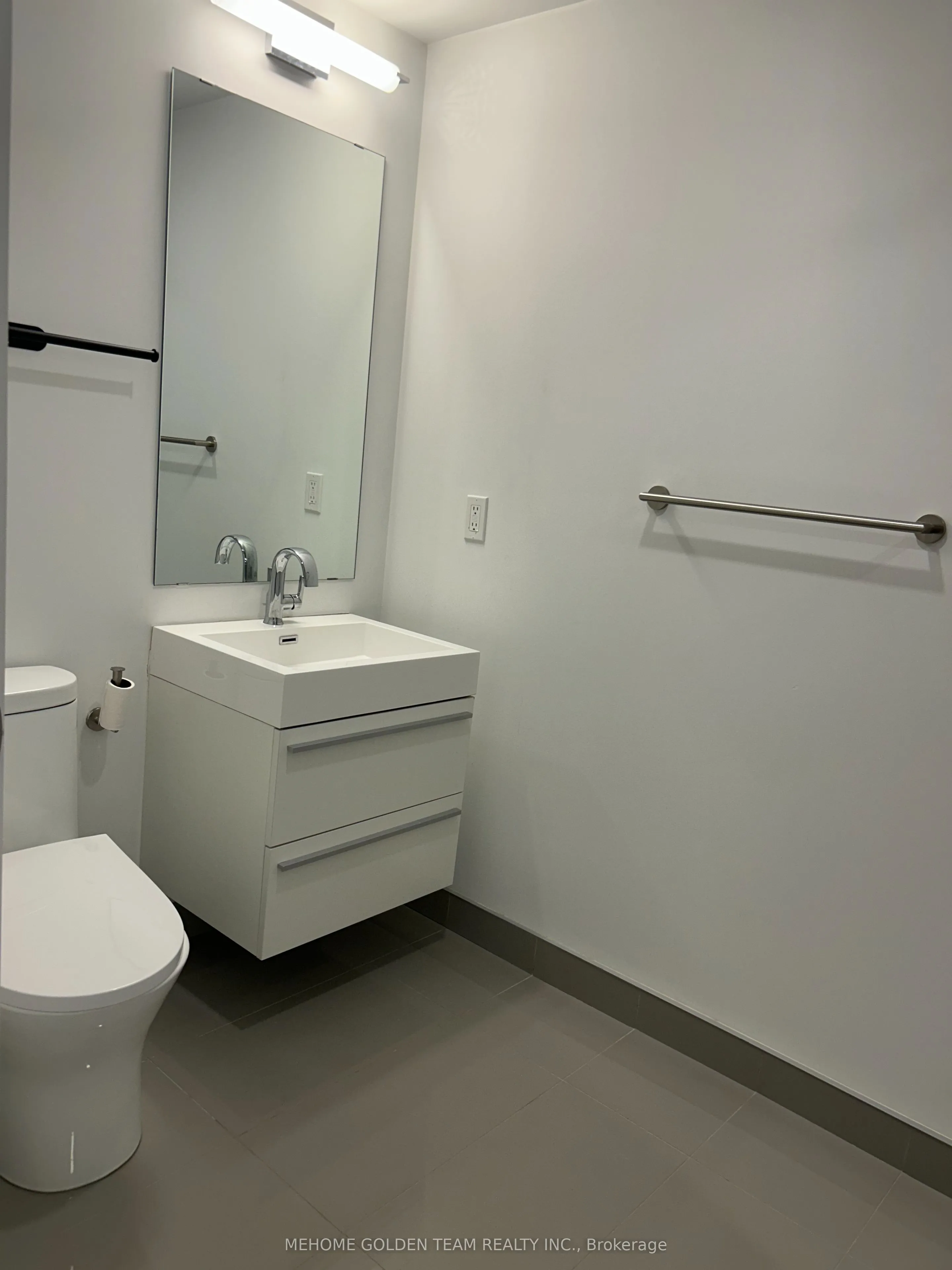 Condo Apartment interior view at 39 Roehampton Avenue Toronto