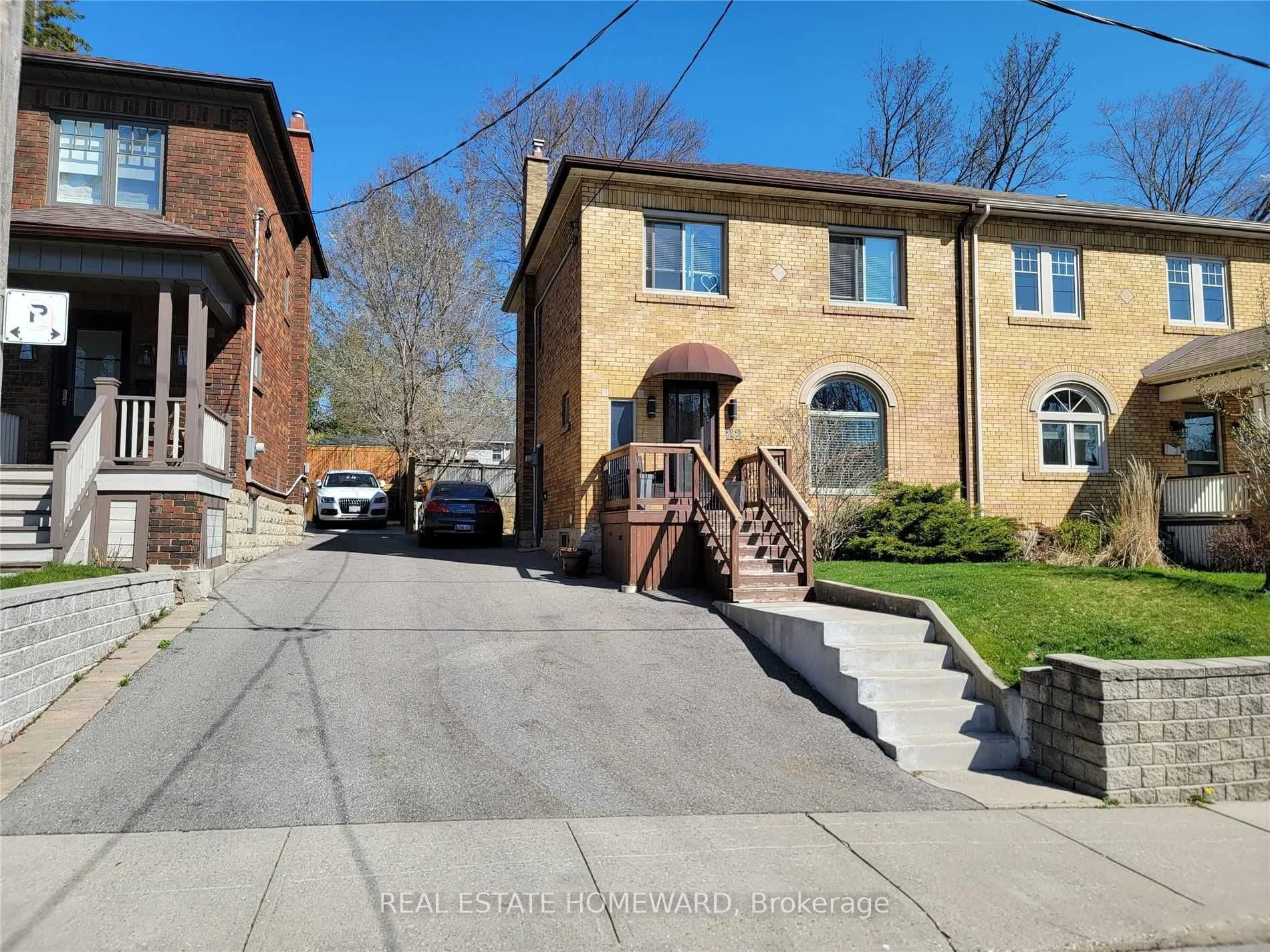 22 Elvina Gardens, Toronto, ON M4P 1X8