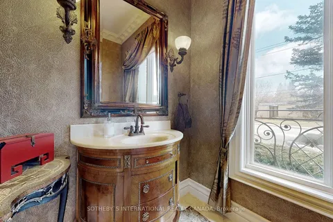 28 Glenorchy Rd, Toronto, ON M3C 2P9