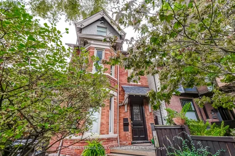 312 Seaton St, Toronto, ON M5A 2T7