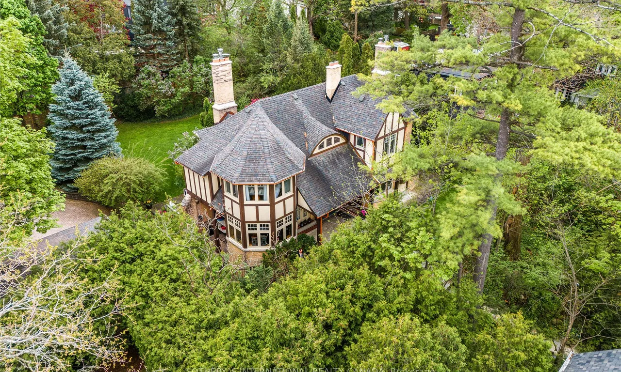 279 Blythwood Rd, Toronto, ON M4N 1A7