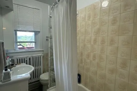 127 Robina Avenue, ON M6C 3Y8