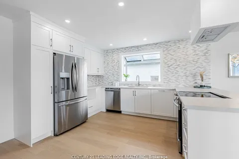 39 TREADGOLD Cres, Toronto, ON M3A 1X1