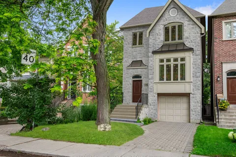 136 Bowood Avenue, ON M4N 1Y5