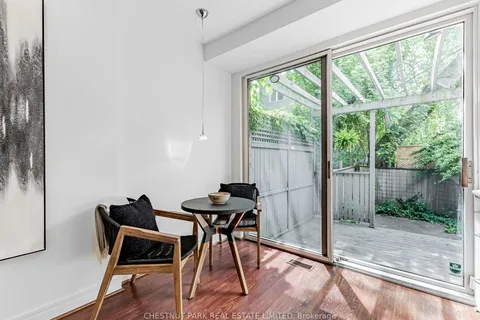 39 Hillsboro Ave, Toronto, ON M5R 1S6