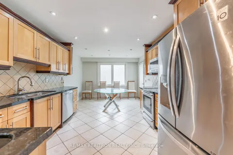 50 Russfax Dr, Toronto, ON M2R 3B1