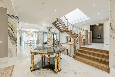 231 Old Yonge St, Toronto, ON M2P 1R5