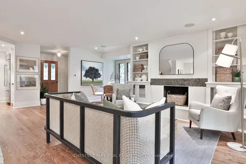 12 Wychwood Park, Toronto, ON M6G 2V5