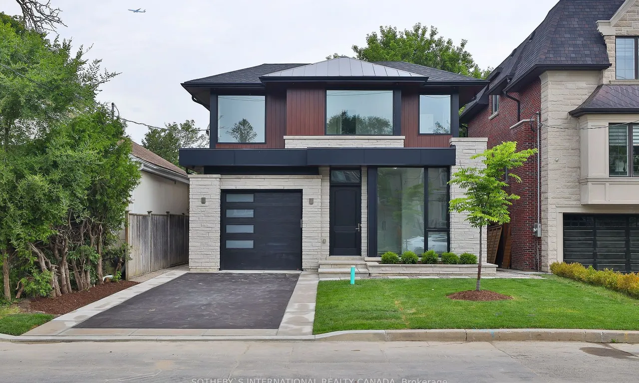 220 Harlandale Ave, Toronto, ON M2N 1P7