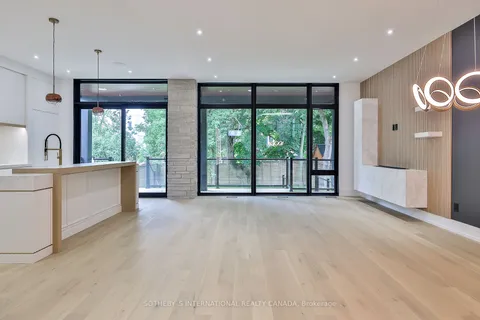 220 Harlandale Ave, Toronto, ON M2N 1P7