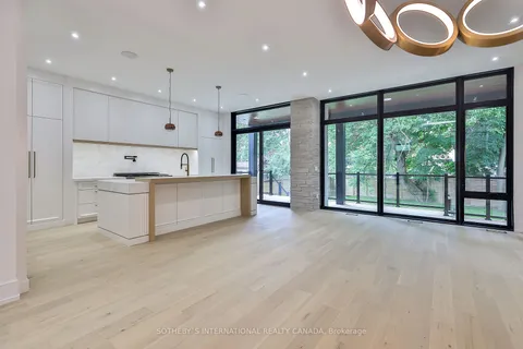 220 Harlandale Ave, Toronto, ON M2N 1P7