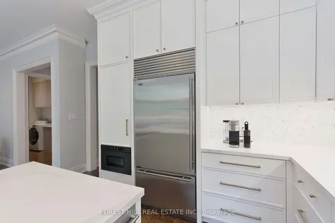 382 Bedford Park Ave, Toronto, ON M5M 1J8