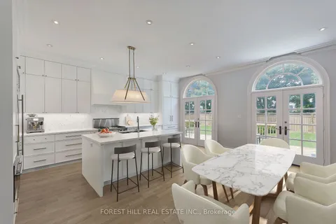 382 Bedford Park Ave, Toronto, ON M5M 1J8