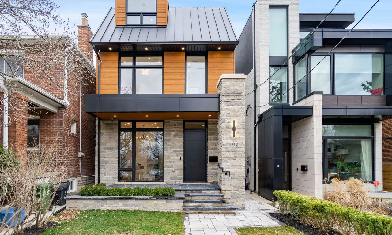 303 Wychwood Ave, Toronto, ON M6C 2T6